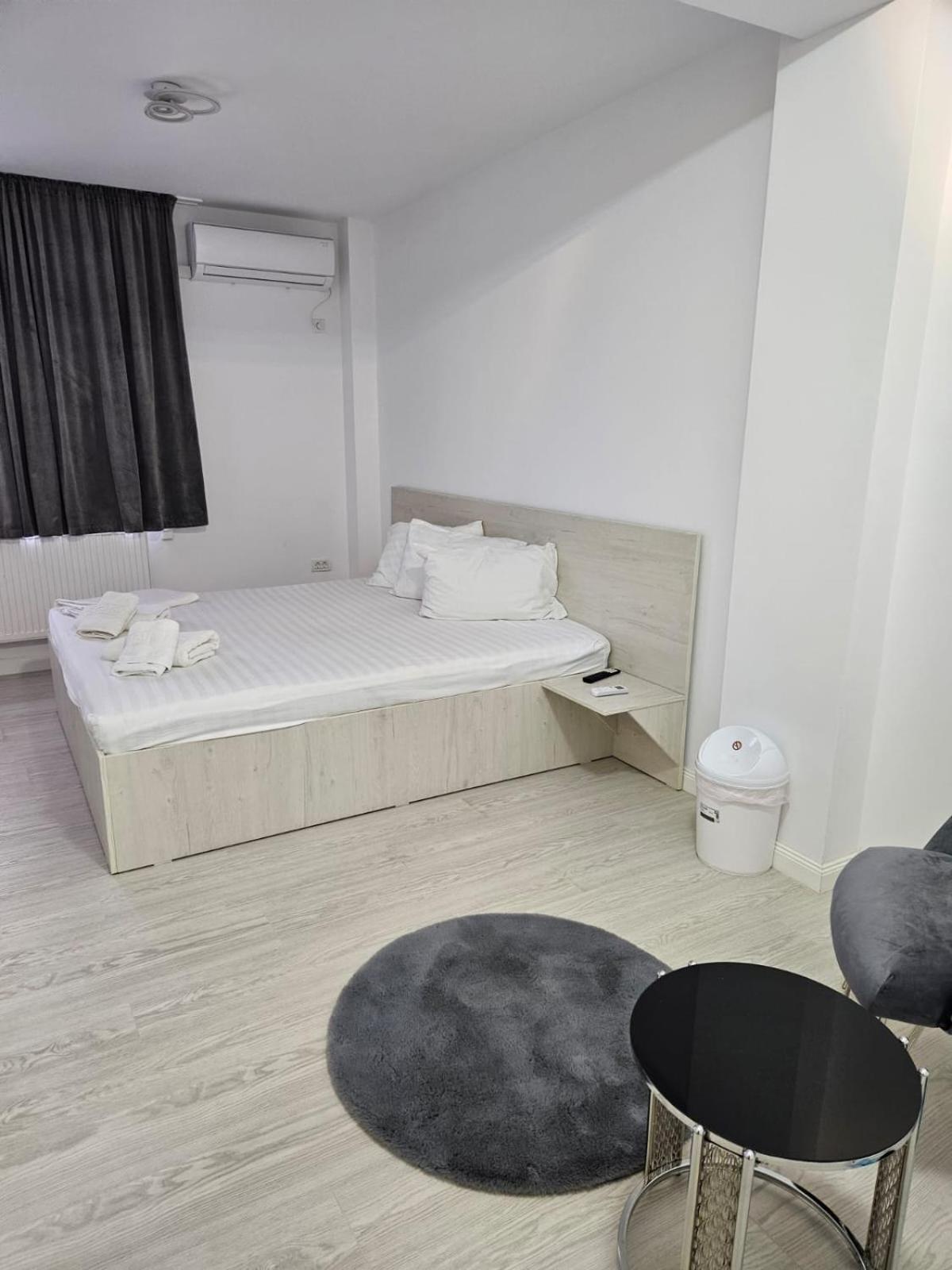 Perdemi Motel Galaţi Екстериор снимка